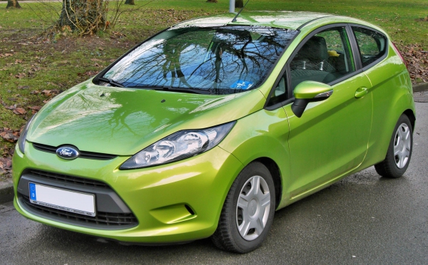 Ford Fiesta grün