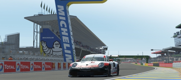24-Stunden-Rennen von Le Mans auf der virtuellen Rennstrecke mit Michelin 