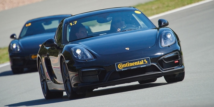 Porsche testet den Continental SportContact 6